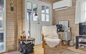 3 Bedroom Cozy Home In Knebel