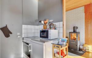 Three-Bedroom Holiday Home In Oksbol