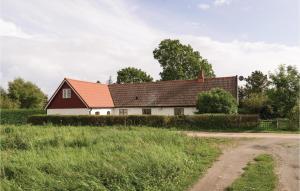 3 Bedroom Beautiful Home In Klagstorp