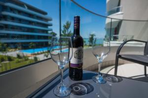 MyFlat Wave Yacht Apartment