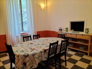 Bouganville House in the center - amazing sea view