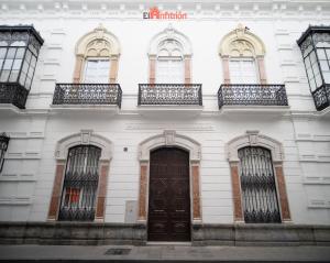 El Anfitrión - Argüeso 8