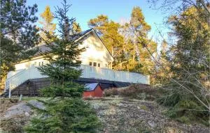 Amazing Home In Väddö With Wifi - Herräng