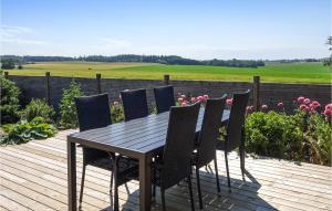 Amazing Home In Klemensker With Wifi