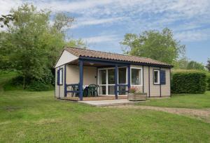Campings Camping Le Mont Libre - Cottage & espace nature - Gannat : photos des chambres