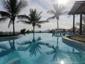 Grand Hill Residence