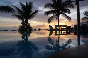 Grand Hill Residence