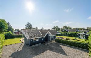 Four-Bedroom Holiday Home In Hadsund