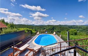 Awesome Home In Jalzabet With Kitchen