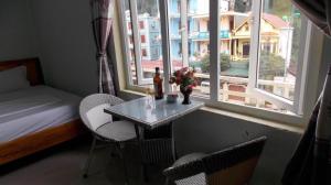 Rose Hotel