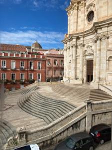 Frangipani HOUSE Cagliari luxury huge apartment city center with lift