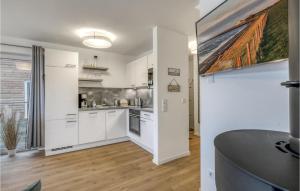 Amazing Home In Tossens With Wifi