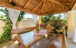 Nice Apartment In Fondole With Wifi 