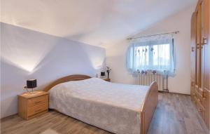 2 Bedroom Amazing Apartment In Pula 