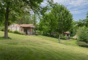 Campings Camping Le Mont Libre - Cottage & espace nature - Gannat : photos des chambres