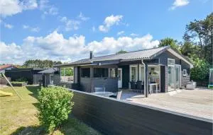 Gorgeous Home In Knebel With Sauna - Ørby