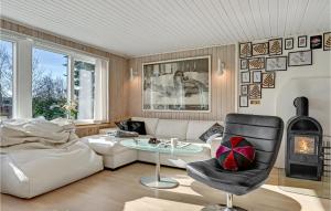 Gorgeous Home In Rønde With Kitchen