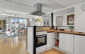 Gorgeous Home In Rønde With Kitchen