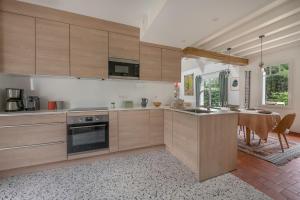 Maisons de vacances Maison pour 8 - Piscine chauffee - 100m de la plage : photos des chambres