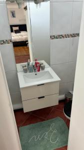Appartements F2 aux porte de Paris - 4 pers : photos des chambres