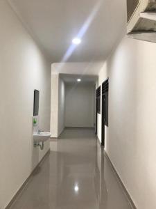 OYO 92468 Roemah Djatinegara