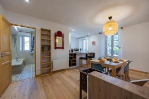 Appartements Grande Anita - Centre ville - Parking prive : photos des chambres