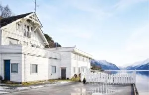 Beautiful Home In Hovland With Kitchen - Grimo