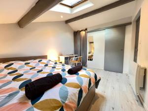 Appartements MAISON DE VILLE 10 personnes CLOS CHASSAING- WIFI -CENTRE VILLE -PROPERTY RENTAL NM : photos des chambres