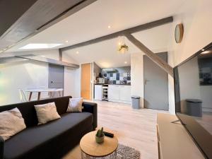 Appartements MAISON DE VILLE 10 personnes CLOS CHASSAING- WIFI -CENTRE VILLE -PROPERTY RENTAL NM : photos des chambres
