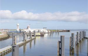 Lovely Apartment In Saaxumhuizen