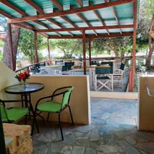 Apartments and Studios Xenophon