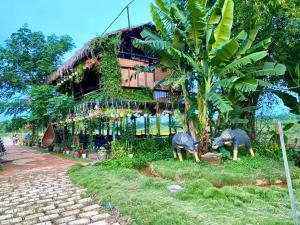 Thanh Chiêm Village