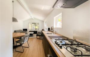 Stunning Stacaravan In Putten