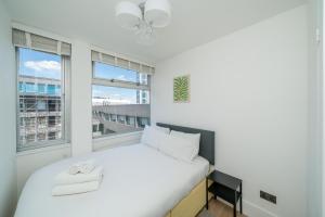 Wake Up in a Modern 2-Bed Apt in Central London