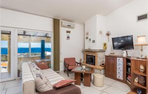 3 Bedroom Pet Friendly Home In Mandre 