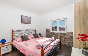 3 Bedroom Pet Friendly Home In Mandre 