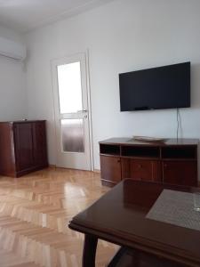 Apartman Hola
