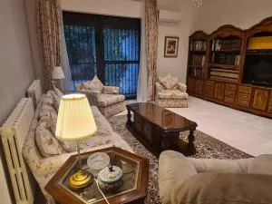 Luxurious Ground Floor of a Villa in Elite Area - Rujm Maghghijhah