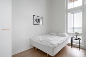 Brand New 3BR Penthouse Loft with Sauna & Free Parking