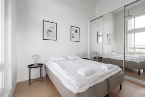 Brand New 3BR Penthouse Loft with Sauna & Free Parking