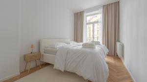 Apartment in the Clouds Letná - Luxury with Romantic Balconies in Quiet Centre of Prague