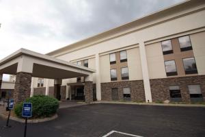 Hampton Inn KentAkron Area