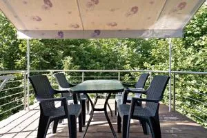 Iguana studio 9 - Pídima Kyrás