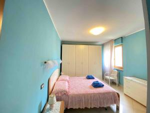 Bright Apartment 300 m from sea