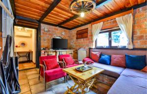 Beautiful Home In Imbriovec Jalzabetski