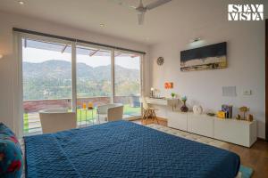 StayVista at Suri Ville with Heater & Mountain View