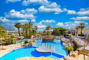 Imperial Park Calpe Pool Paradise 2 bedroom 05 - Casas de Torrat
