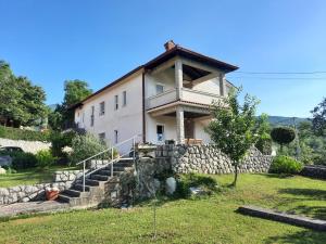 Apartment Rumac Poljane 