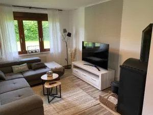 Ferienwohnung Plaue Auszeit mit Privatstrand und Bootsliegeplatz - Zislow