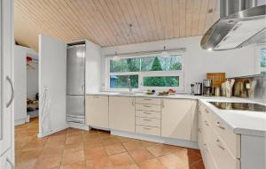 2 Bedroom Lovely Home In Aabenraa